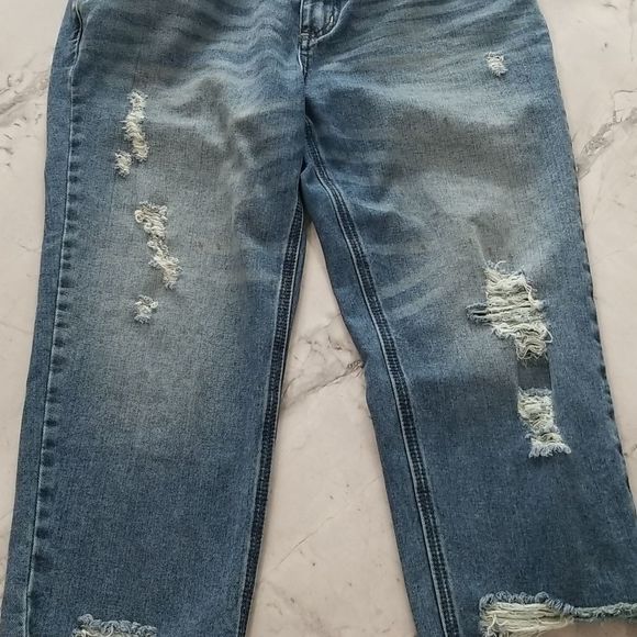 FP Women's Distressed Denim Capri Jeans, Cut-Offs, Frayed Hem - Picture 10 of 16